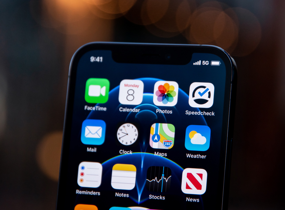 萧山苹果手机维修分享为什么 iPhone 12 在冬季会自动关机 